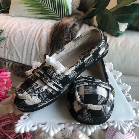 Roxy Black & White Buffalo Check Moccasin Sz7 - Picture 1 of 8